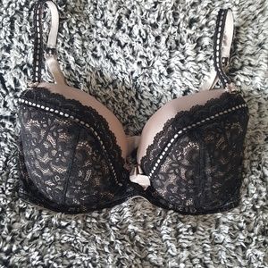 Adore Me lightly lined lace bra